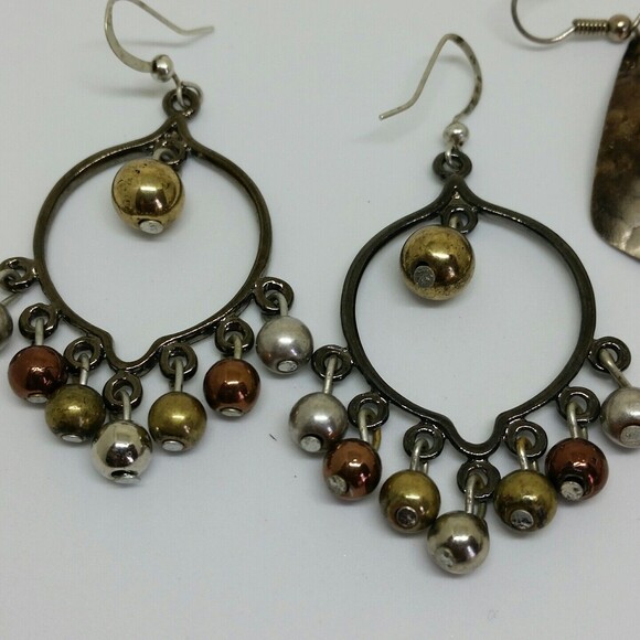 Dangle Earring Lot 3 Pairs gold metal bead core classic capsule - Picture 2 of 5